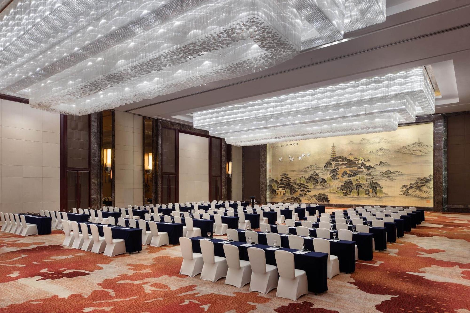 Sheraton Zhenjiang Hotel Экстерьер фото