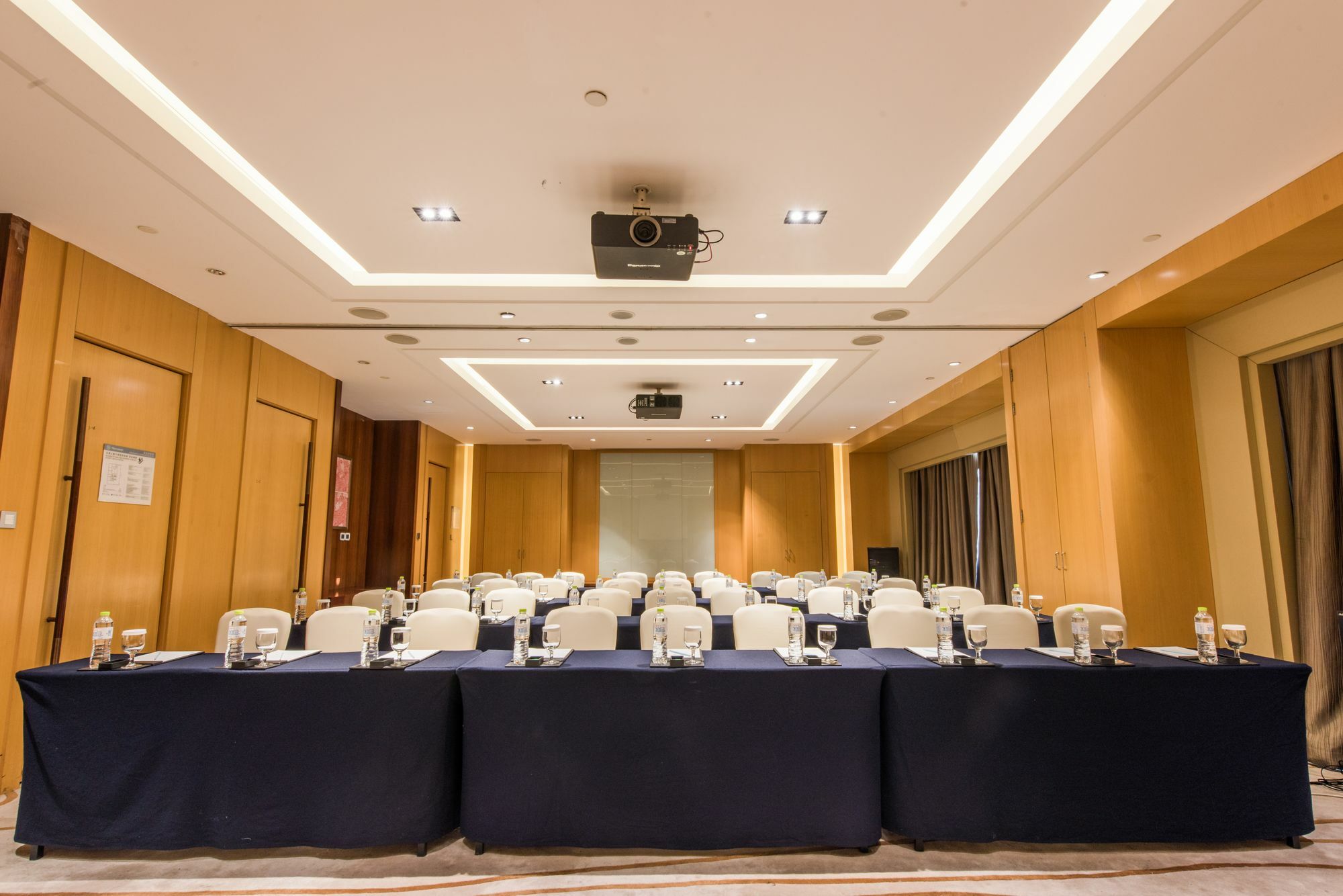 Sheraton Zhenjiang Hotel Экстерьер фото